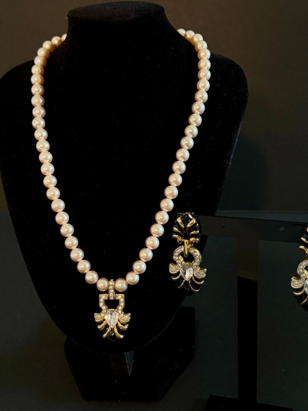 Vintage Faux Pearl Necklace And Drop Earrings Set Gold Black Crystal Pendant